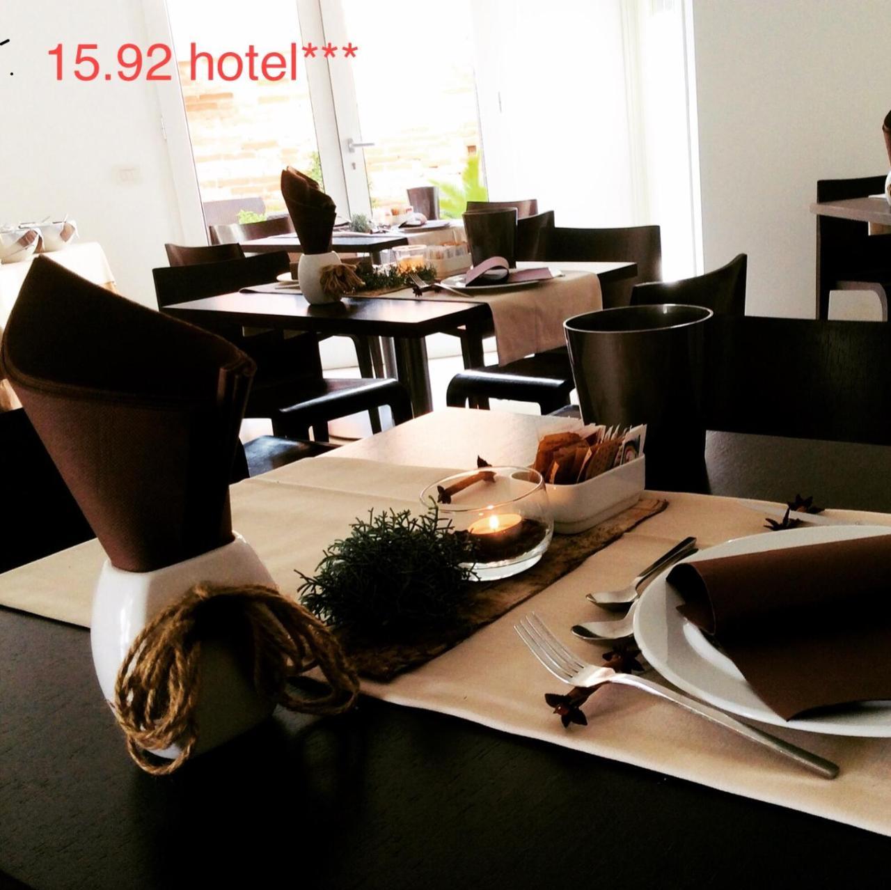 15.92 Hotel Cazzago  Eksteriør bilde