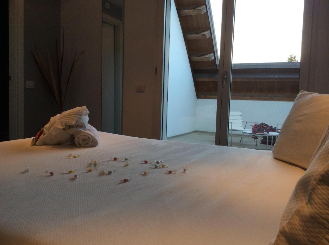 15.92 Hotel Cazzago  Eksteriør bilde